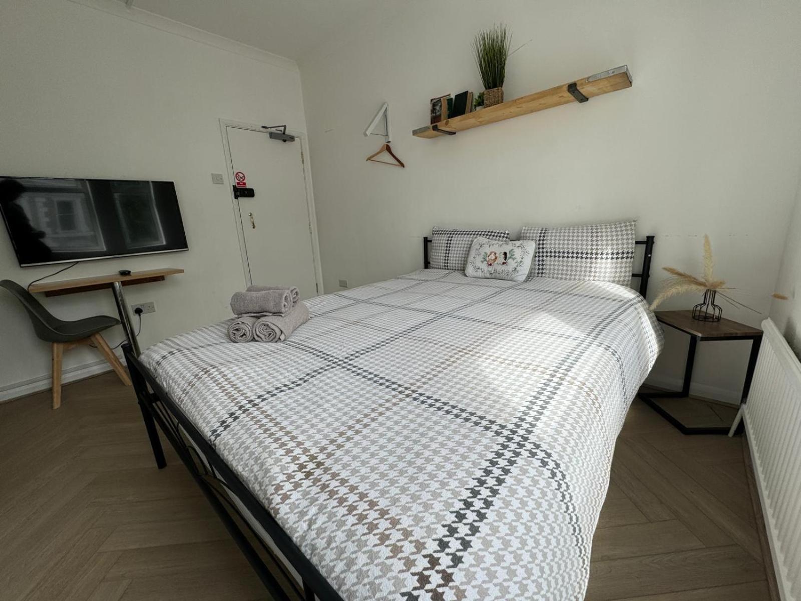 Newly Renovated Studios & Ensuite Rooms! - Camberwell London Exteriör bild