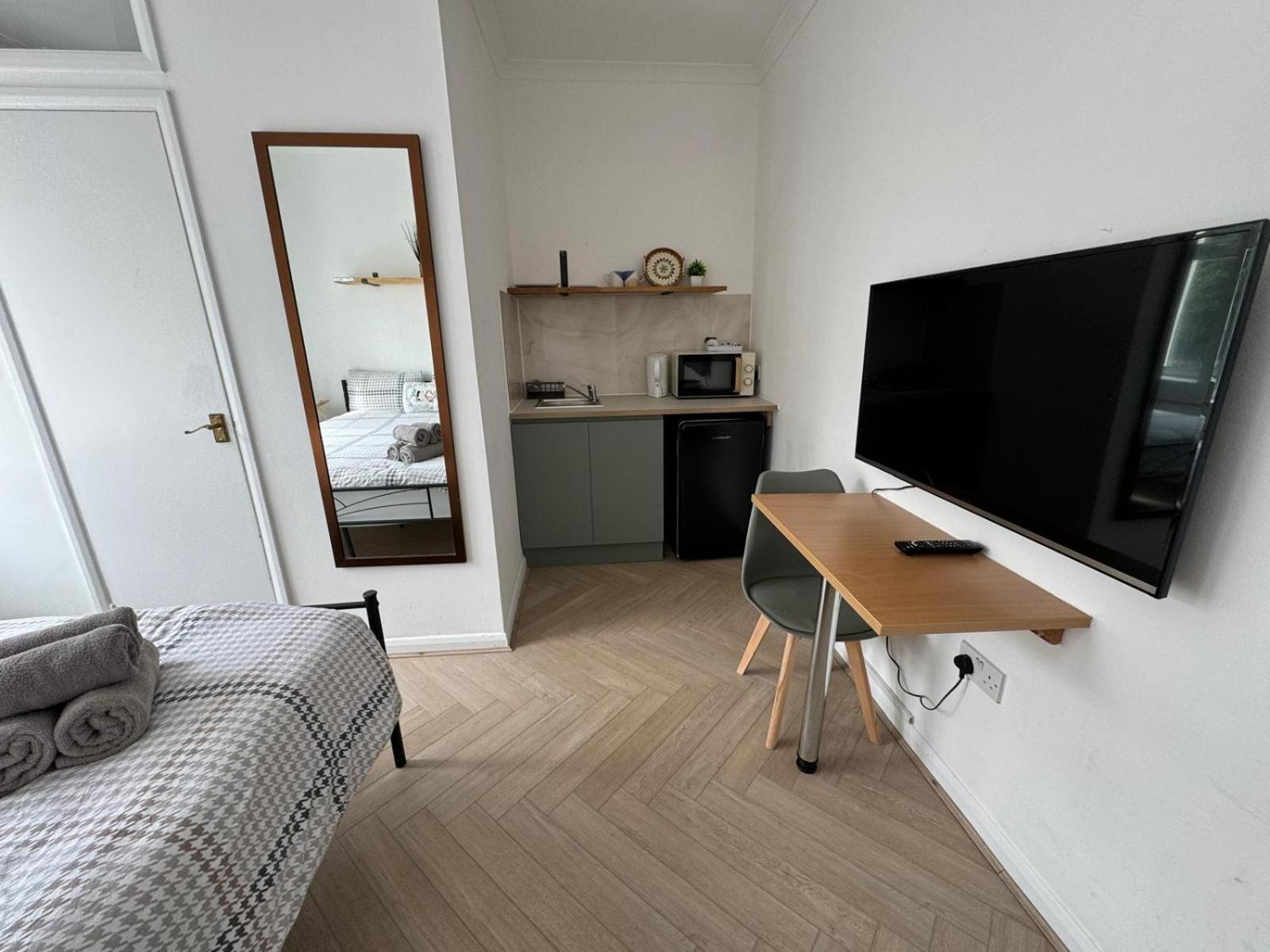 Newly Renovated Studios & Ensuite Rooms! - Camberwell London Exteriör bild